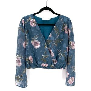 ASTR The Label Dreamy Floral Cropped Top Size Medium